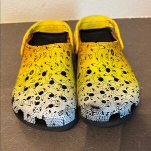 Pokémon Pikachu Crocs Size 7